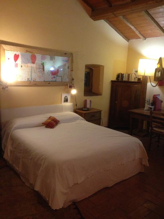 Bed And Breakfast Dopo Il Settimo Cielo Lubriano Bilik gambar