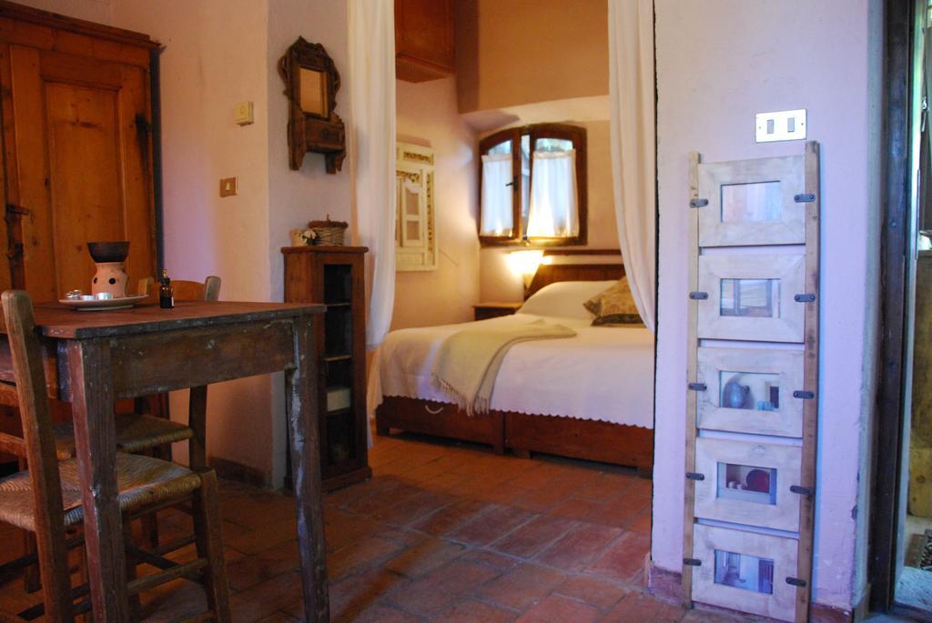 Bed And Breakfast Dopo Il Settimo Cielo Lubriano Bilik gambar